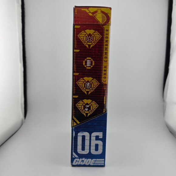 Hasbro G.I. Joe #06 Cobra Commander Regal‎ Variant Collectible Action Figure NEW - Picture 4 of 7